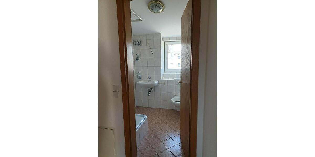 Dachgeschoßwohnung Gotha - 1 Zimmer, 54 m&sup2;, 450&euro; | Angebot:20928549