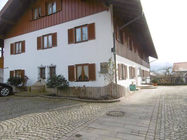 Gewerbeobjekt Kochel a. See Ried - 5 Zimmer, 285 m&sup2;, 2.000&euro; | Angebot:25745171