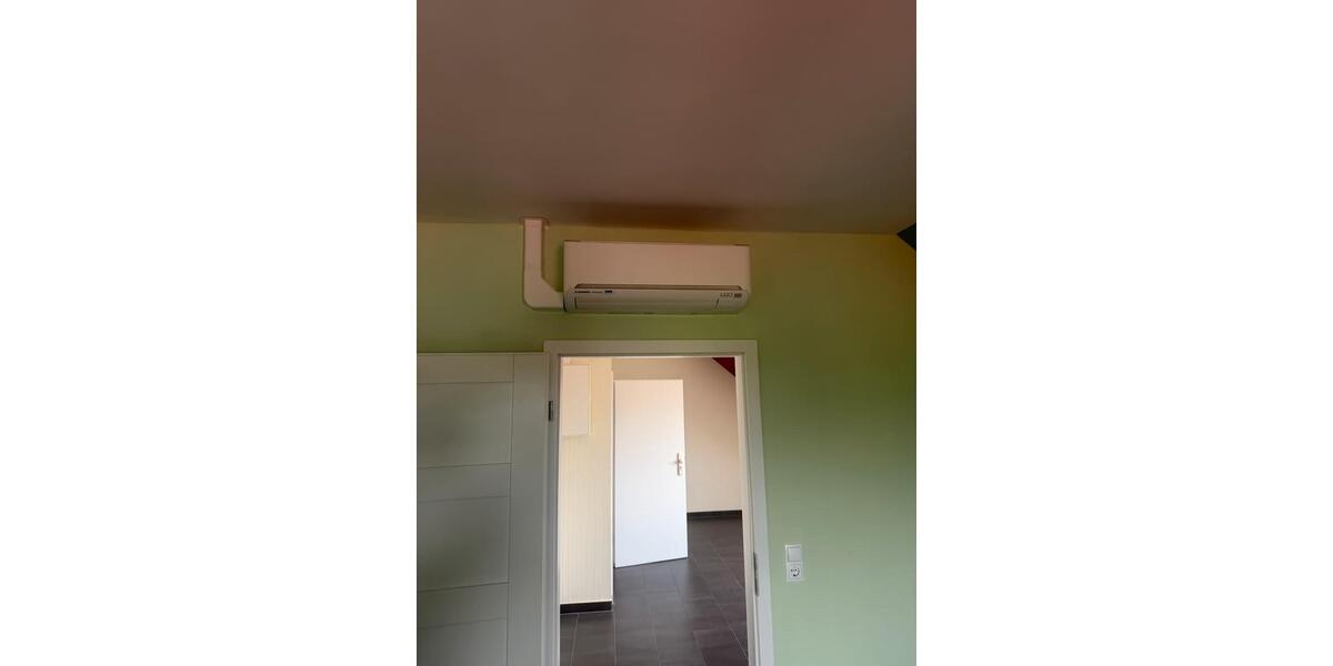 Dachgeschoßwohnung Todesfelde - 2.5 Zimmer, 75 m&sup2;, 1.000&euro; | Angebot:26611995