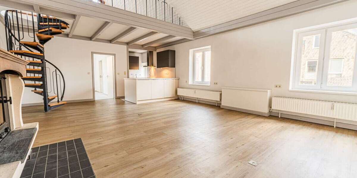 Wohnung zum Mieten in Rendsburg 1.100 € 97 m² 4 zimmer