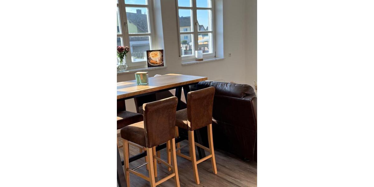 Hochparterre Schwarzenfeld - 1 Zimmer, 40&euro; | Angebot:23596358