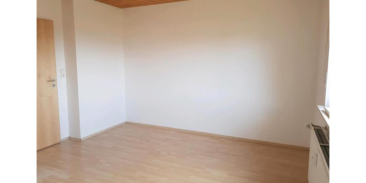 Mietwohnung (DG) 3 zimmer