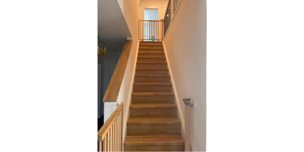 Modernes Einfamilienhaus mit Garten in Meßstetten-Heinstetten 6.5 zimmer