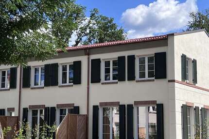 Haus Beelitz - 4 Zimmer, 107 m&sup2;, 1.599&euro; | Angebot:27195451