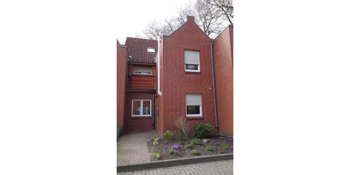 Reihenhaus Aurich - 5 Zimmer, 120 m&sup2;, 1.100&euro; | Angebot:26701873
