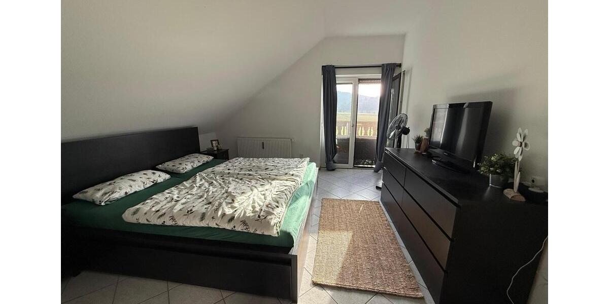 Etagenwohnung Niedenstein - 4 Zimmer, 120 m&sup2;, 936&euro; | Angebot:26690843