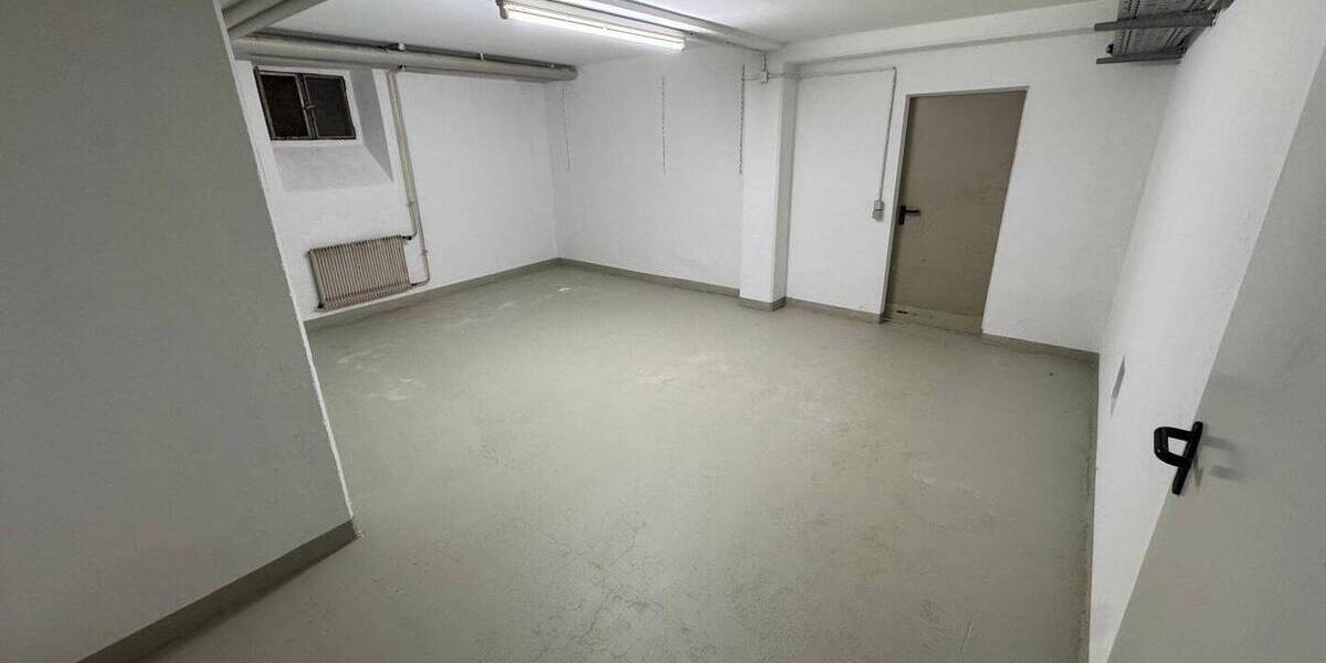 Einfamilienhaus Schweinfurt Altstadt - 1 Zimmer, 220&euro; | Angebot:25665401