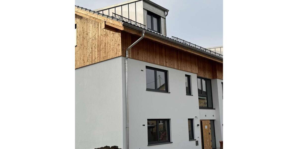 Etagenwohnung Raubling - 2 Zimmer, 73 m&sup2;, 1.150&euro; | Angebot:25541725