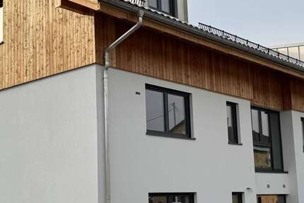 Wohnung Raubling - 2 Zimmer, 73 m&sup2;, 1.150&euro; | Angebot:25541725