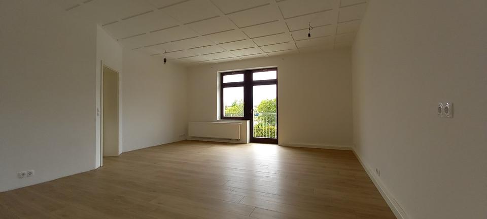 Etagenwohnung Heidenau - 3 Zimmer, 87 m&sup2;, 800&euro; | Angebot:26564181