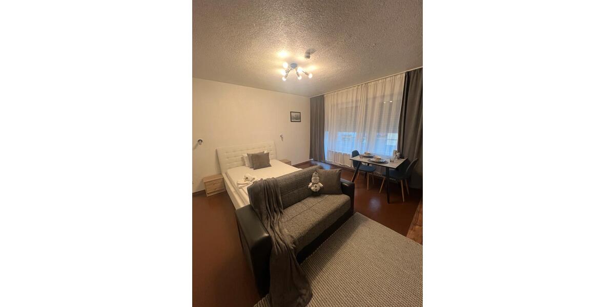Etagenwohnung Pforzheim - 1 Zimmer, 20 m&sup2;, 900&euro; | Angebot:26136000