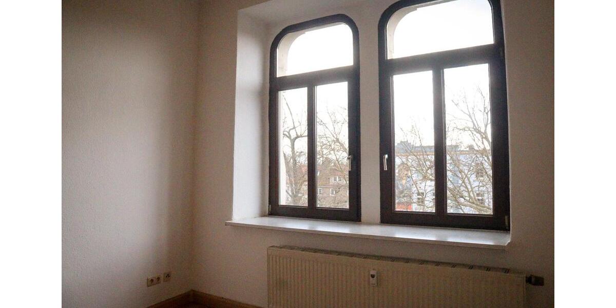 Etagenwohnung Riesa - 3 Zimmer, 79 m&sup2;, 395&euro; | Angebot:25875736