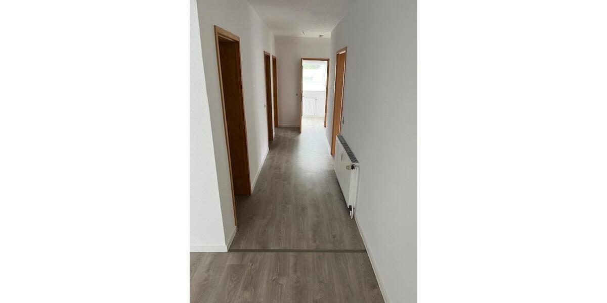 Dachgeschoßwohnung Wolfsburg Ehmen - 4 Zimmer, 116 m&sup2;, 900&euro; | Angebot:25989545