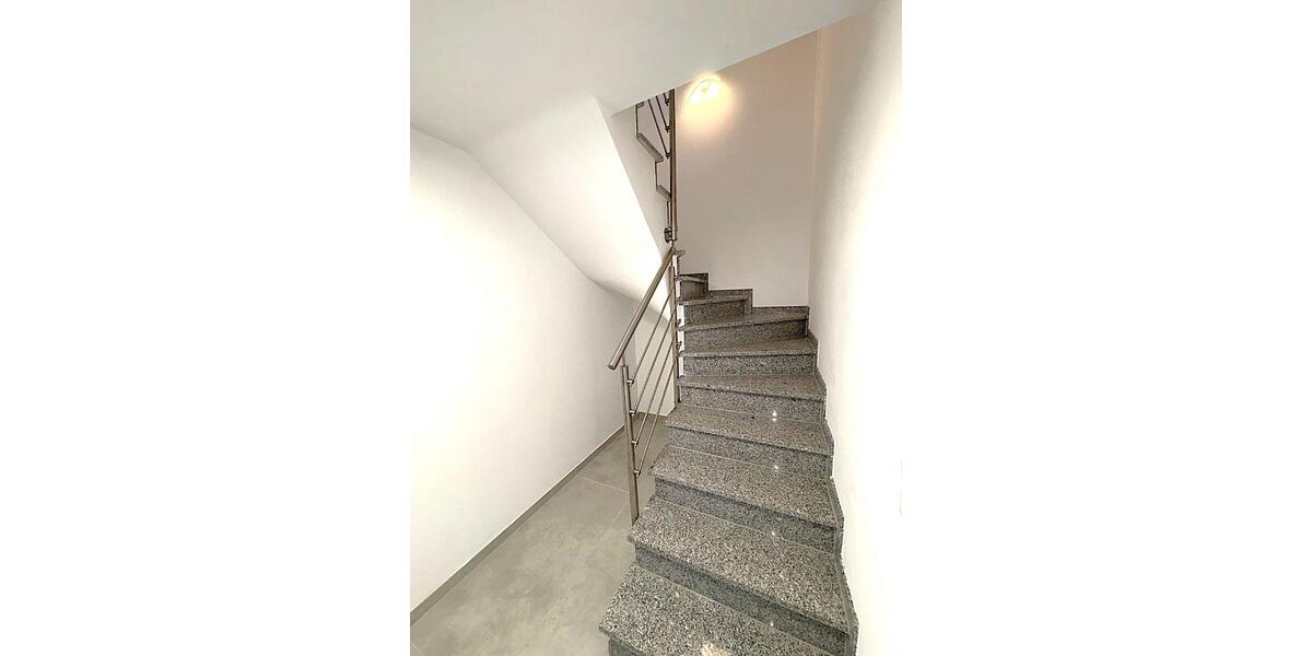 Doppelhaushälfte Herzogenrath - 5 Zimmer, 150 m&sup2;, 1.700&euro; | Angebot:25976833