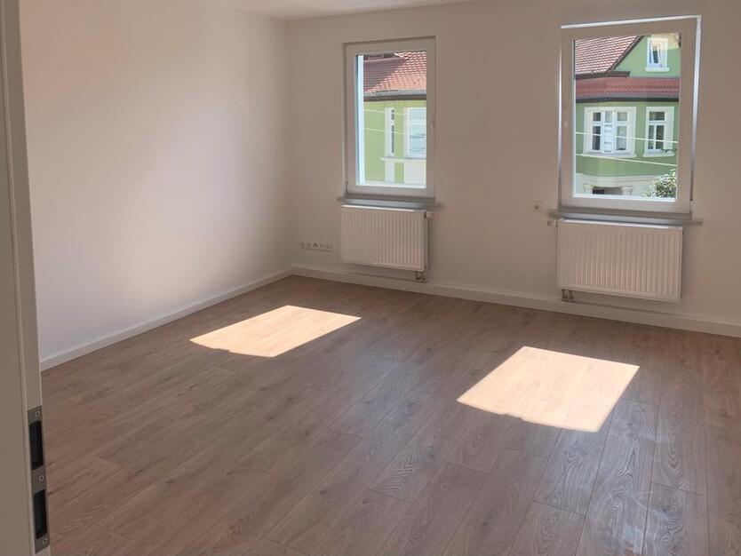 Kernsanierte 2-Raum-Wohnung mit EBK, Dr.-Külz-Straße 23