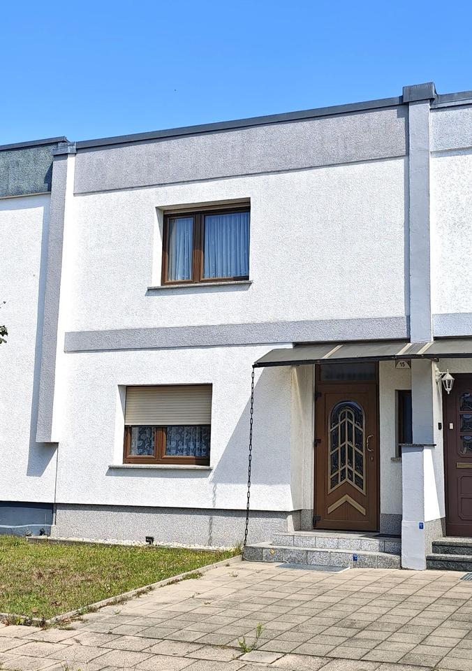 5Zimmer mit Einbau Küche, Garten mit Pavillon Innenstadt Dessau