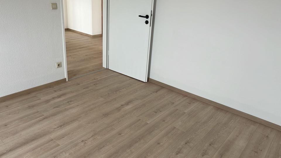 Dachgeschoßwohnung Bitterfeld-Wolfen Bitterfeld - 3 Zimmer, 70 m&sup2;, 734&euro; | Angebot:26460976