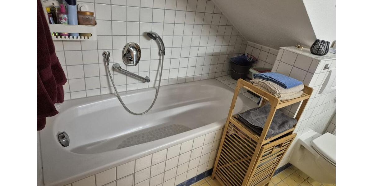 Dachgeschoßwohnung Schwäbisch Gmünd Bargau - 4 Zimmer, 140 m&sup2;, 1.300&euro; | Angebot:24373594