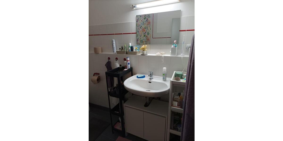Etagenwohnung Wiesbaden Schierstein - 1 Zimmer, 17 m&sup2;, 213&euro; | Angebot:25568203