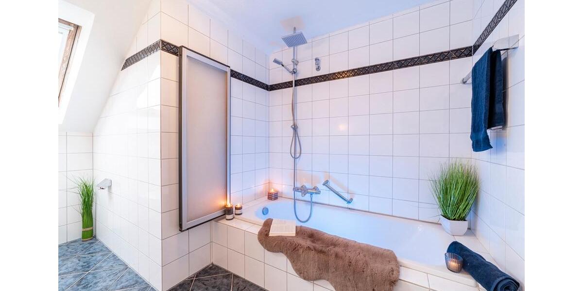 Dachgeschoßwohnung Lingen (Ems) Gauerbach - 3 Zimmer, 88 m&sup2;, 880&euro; | Angebot:26012827