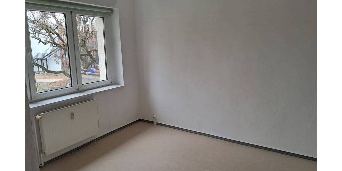 Etagenwohnung Burg - 3 Zimmer, 75 m&sup2;, 345&euro; | Angebot:23976203