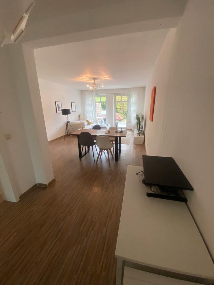 WG Zimmer möbiliert ab Dezember- März zimmer