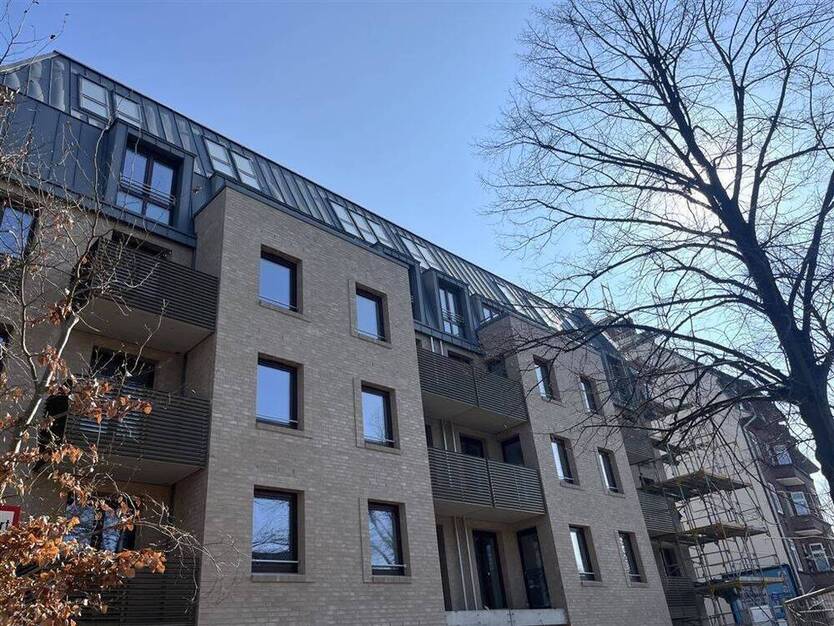 Wohnen im Neubau - Schöne 4-Zimmer-Wohnung mit großem Balkon