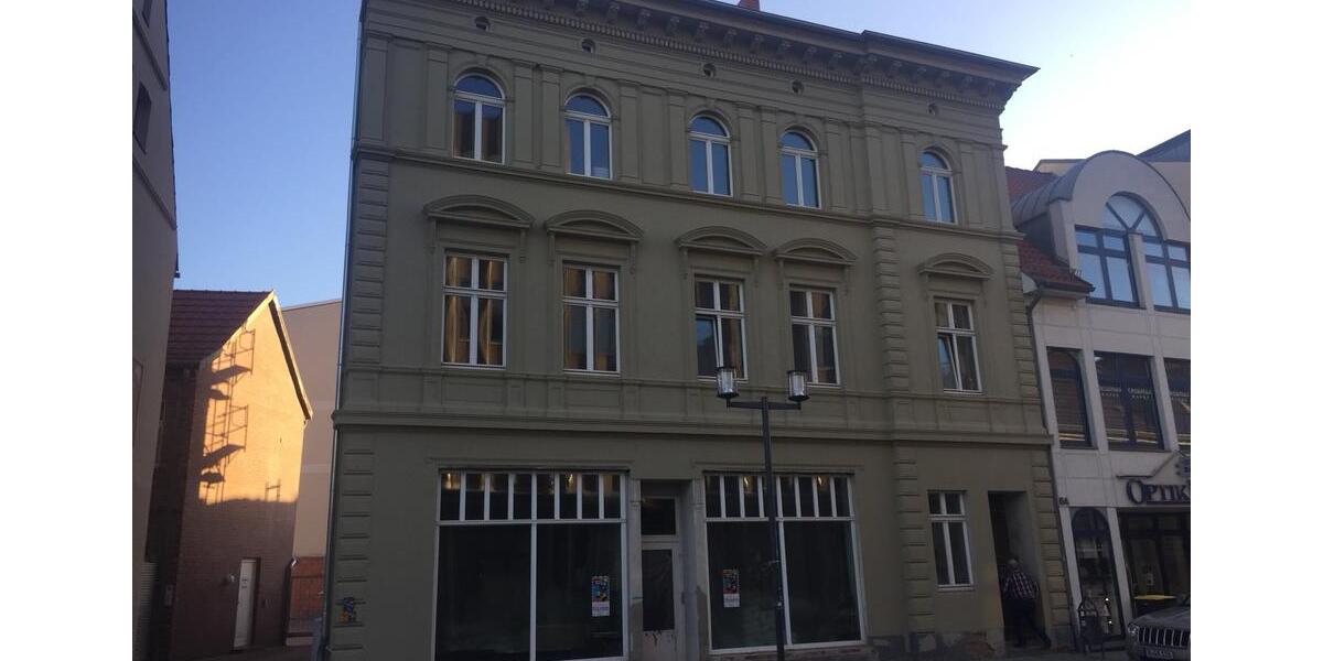 Etagenwohnung Stendal - 4 Zimmer, 999 m&sup2;, 999&euro; | Angebot:25924786