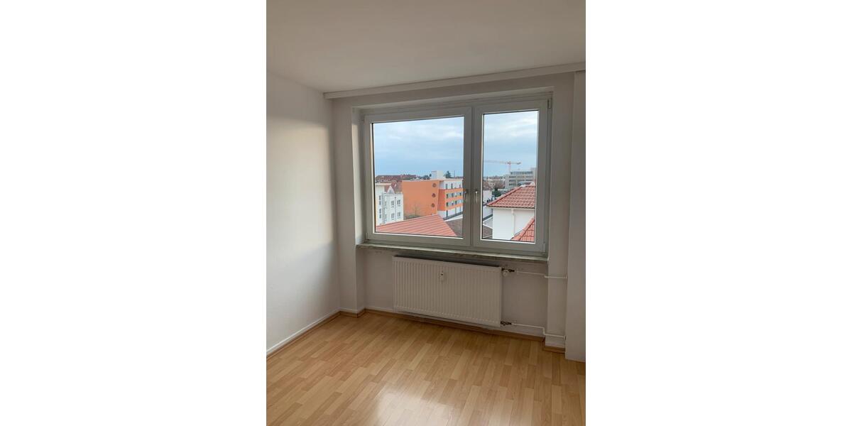 Etagenwohnung Rüsselsheim am Main - 3 Zimmer, 69 m&sup2;, 900&euro; | Angebot:25641982