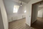 Dachgeschoßwohnung Reichenbach im Vogtland - 4 Zimmer, 77 m&sup2;, 420&euro; | Angebot:26168702