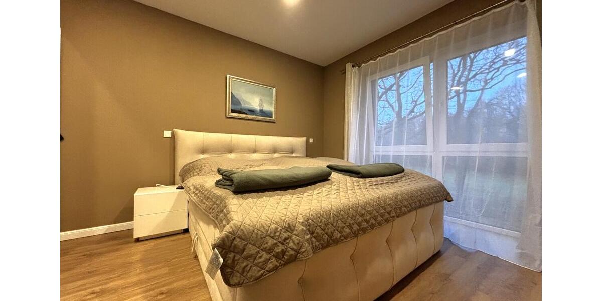 Etagenwohnung Bremerhaven Schiffdorferdamm - 3 Zimmer, 80 m&sup2;, 1.100&euro; | Angebot:24596633