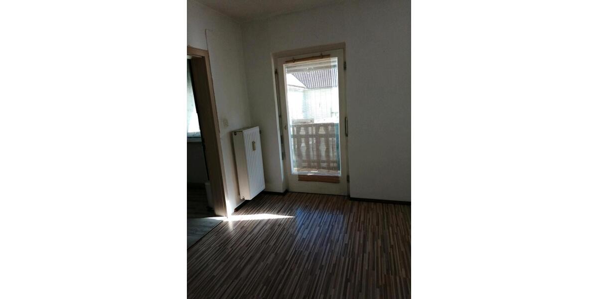 Etagenwohnung Schönsee - 3 Zimmer, 98 m&sup2;, 460&euro; | Angebot:26092314
