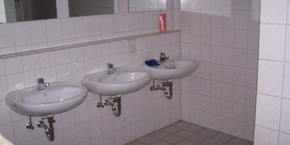 VermietungVerkauf 6.300 qm für ProduktionVertriebVerwaltung zimmer