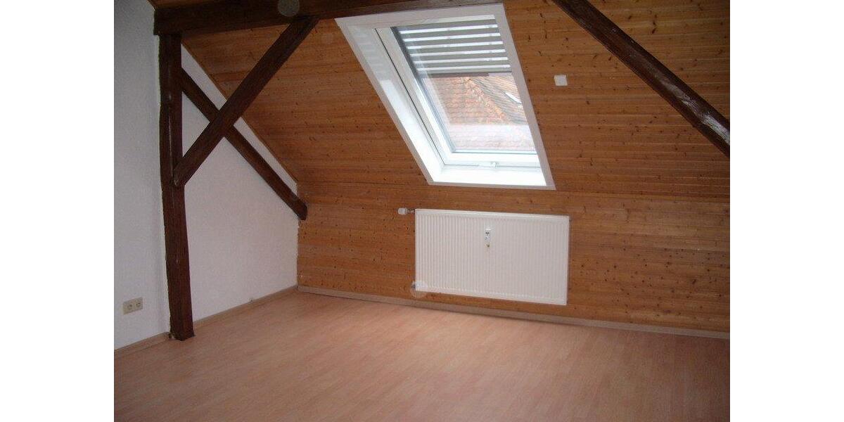 Dachgeschoßwohnung Hargesheim - 4 Zimmer, 132 m&sup2;, 960&euro; | Angebot:26350346