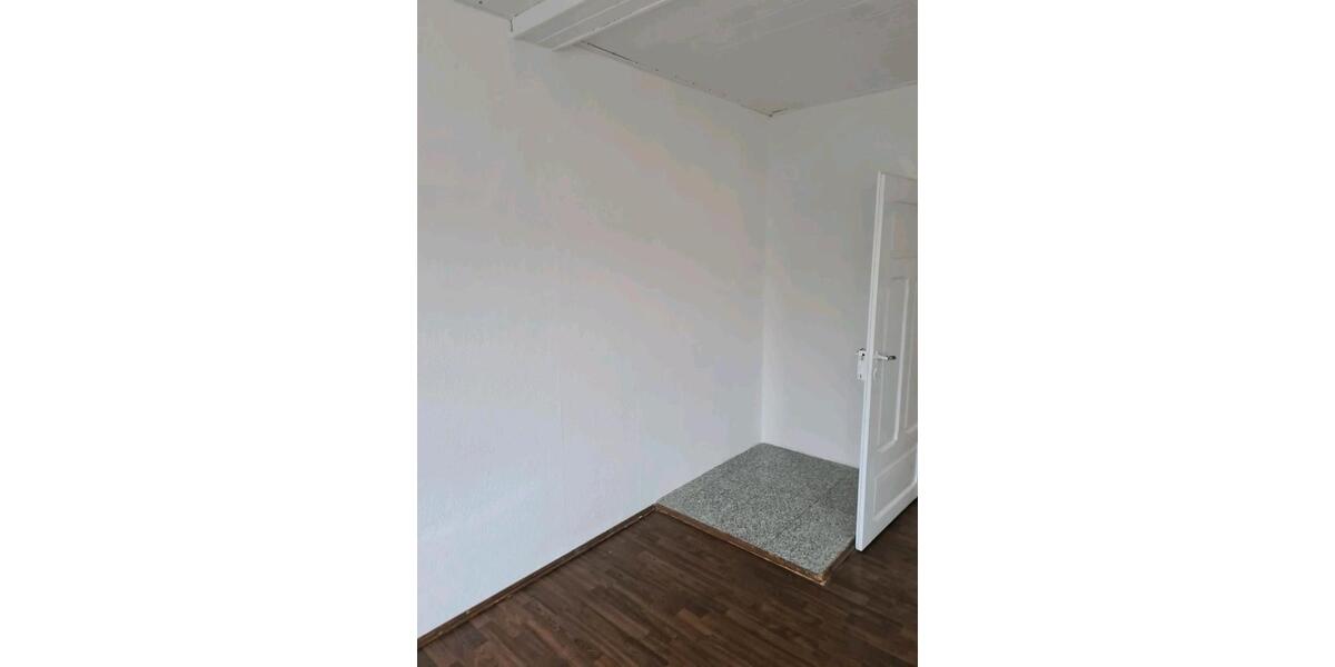 Etagenwohnung Helmbrechts - 3 Zimmer, 70 m&sup2;, 630&euro; | Angebot:25831902