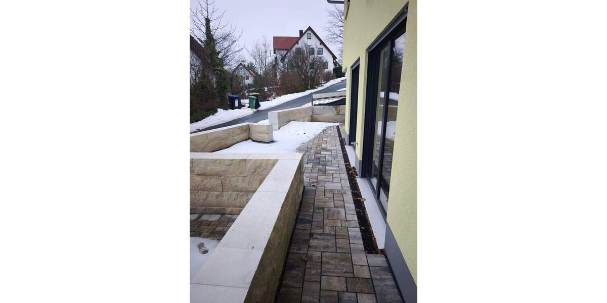 Einfamilienhaus Igensdorf Pettensiedel - 1 Zimmer, 240 m&sup2;, 2.200&euro; | Angebot:25770176