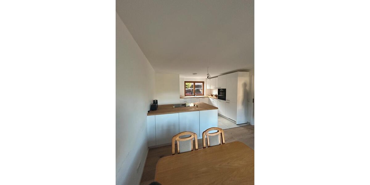 Einfamilienhaus Biedenkopf - 5 Zimmer, 120 m&sup2;, 1.700&euro; | Angebot:26199677