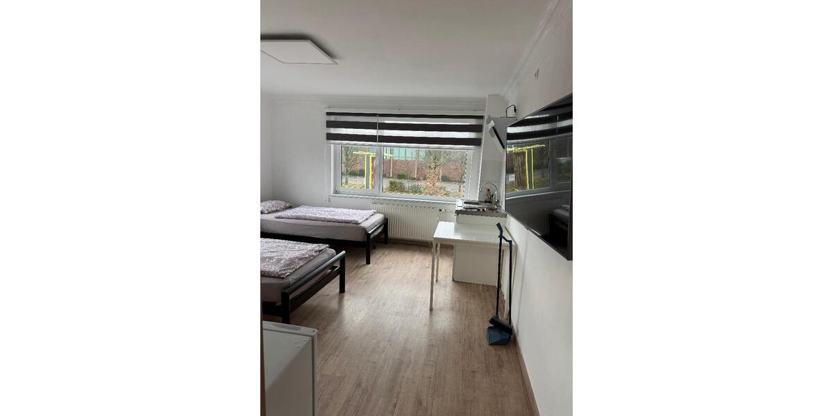 Wohnen auf Zeit Neumünster Brachenfeld/Ruthenberg - 9 Zimmer, 200 m&sup2;, 15&euro; | Angebot:26181180