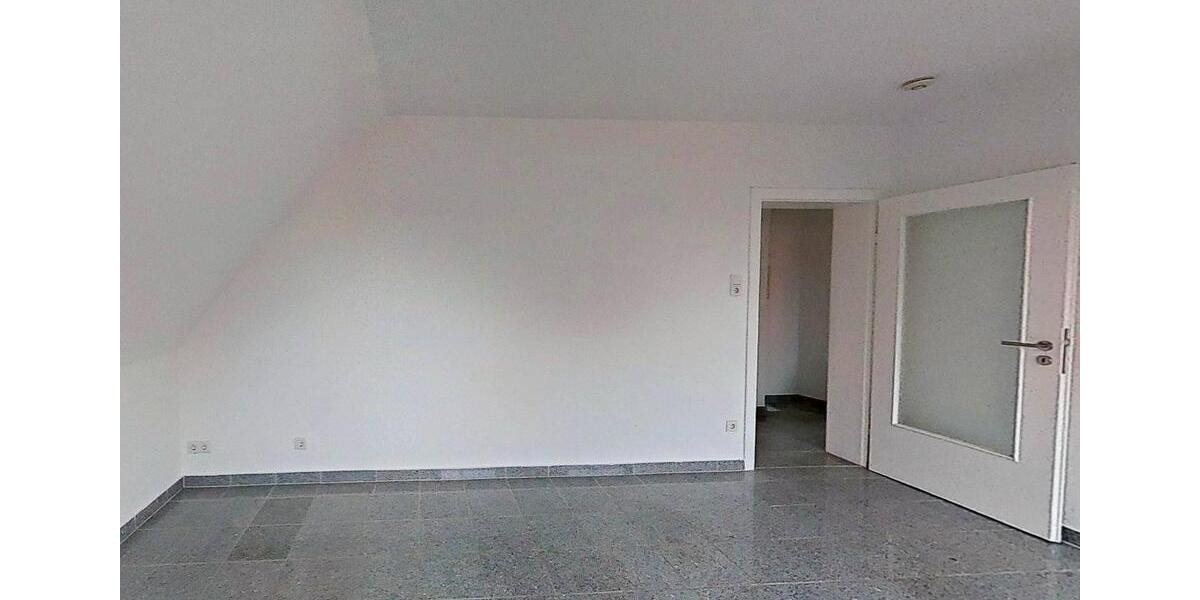 Etagenwohnung Solingen - 3 Zimmer, 70 m&sup2;, 635&euro; | Angebot:23601122