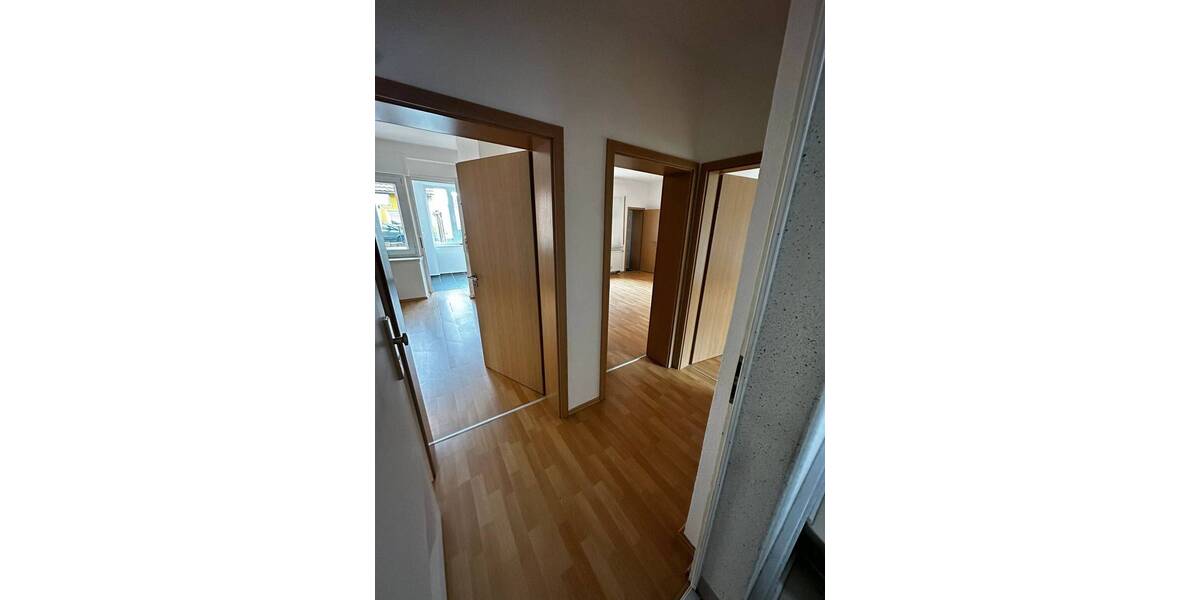 Etagenwohnung Naumburg (Saale) Naumburg - 3 Zimmer, 72 m&sup2;, 468&euro; | Angebot:26106683
