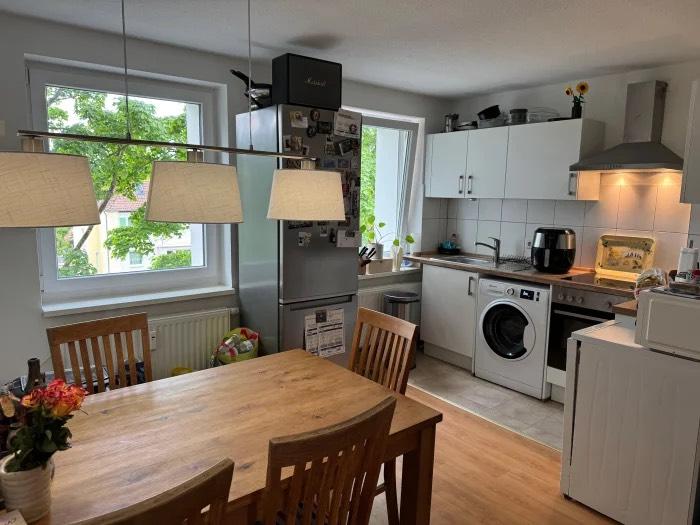 Helle 2-Zimmer-Wohnung mit Balkon inkl. Keller zimmer