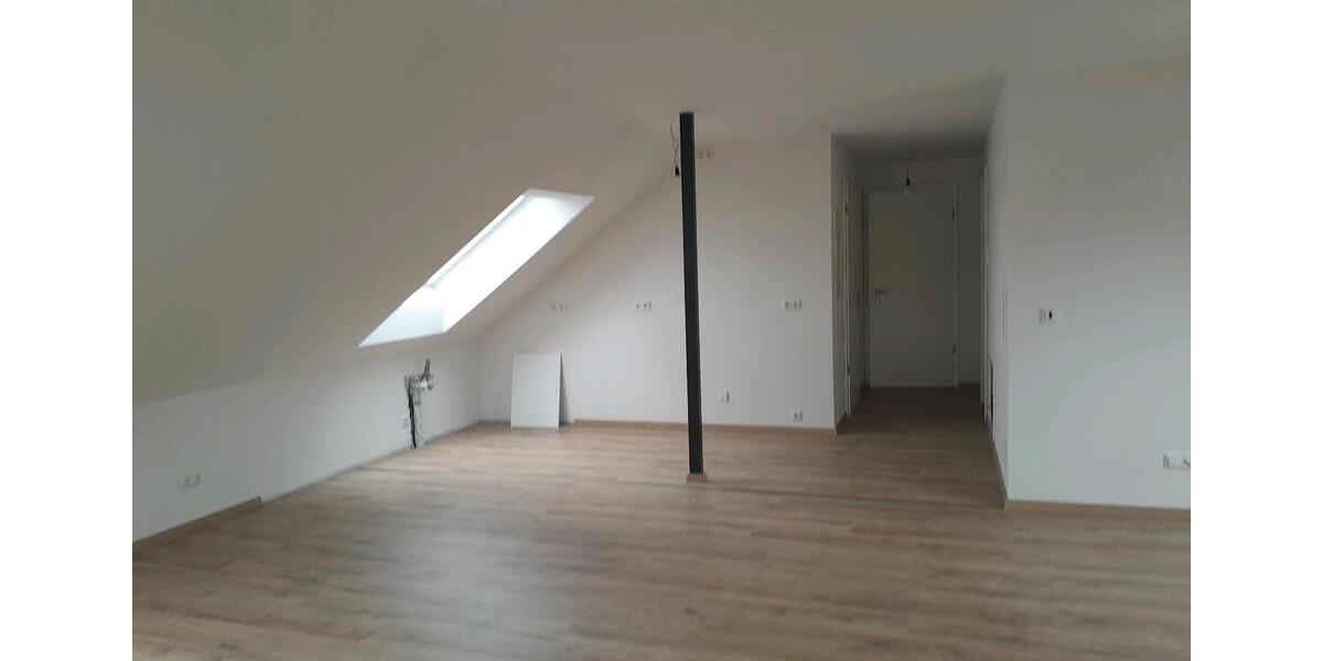Dachgeschoßwohnung Pfaffenhofen an der Ilm - 2 Zimmer, 53 m&sup2;, 848&euro; | Angebot:26594102
