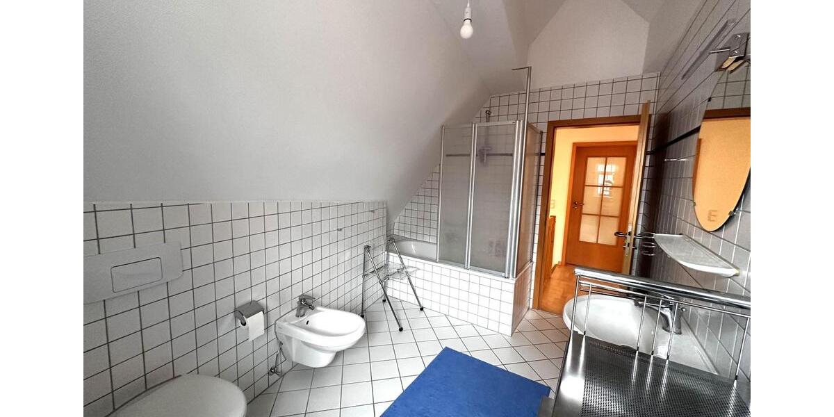 Maisonettenwohnung Villingen-Schwenningen Schwenningen - 4 Zimmer, 120 m&sup2;, 1.180&euro; | Angebot:26462756