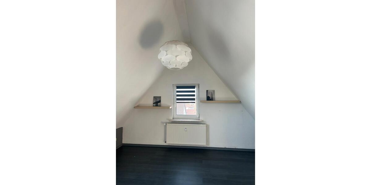 Dachgeschoßwohnung Neukieritzsch - 3 Zimmer, 71 m&sup2;, 600&euro; | Angebot:25986541