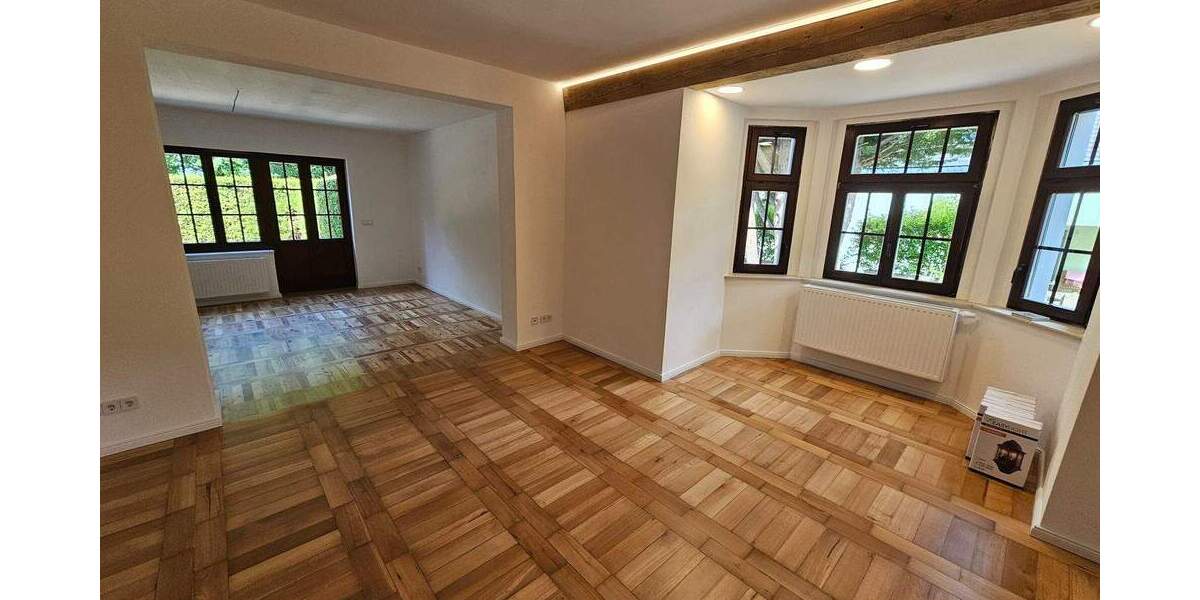 Gewerbeobjekt Großpösna - 8 Zimmer, 217 m&sup2;, 2.520&euro; | Angebot:24793248