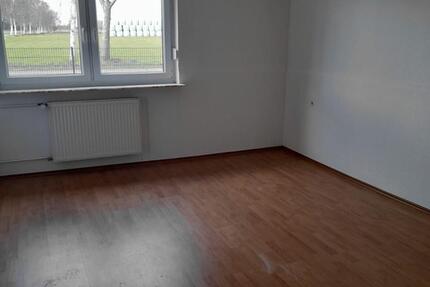 Haus Rhauderfehn - 5 Zimmer, 140 m&sup2;, 890&euro; | Angebot:26653270