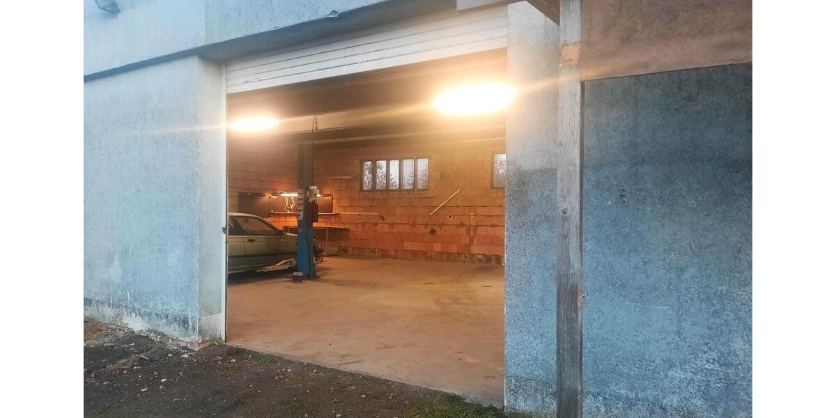 AutoHandelAutoWerkstattLKWMotorradMopedGaragePlatz zimmer