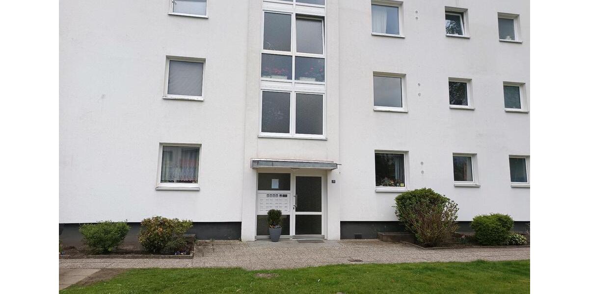 Wohnen auf Zeit Pinneberg - 1 Zimmer, 30 m&sup2;, 890&euro; | Angebot:26268456