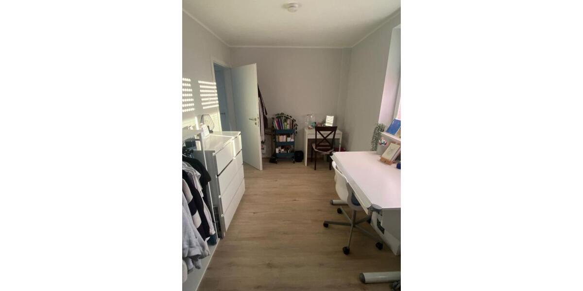 Dachgeschoßwohnung Bocholt Stenern - 4 Zimmer, 110 m&sup2;, 1.380&euro; | Angebot:25822571