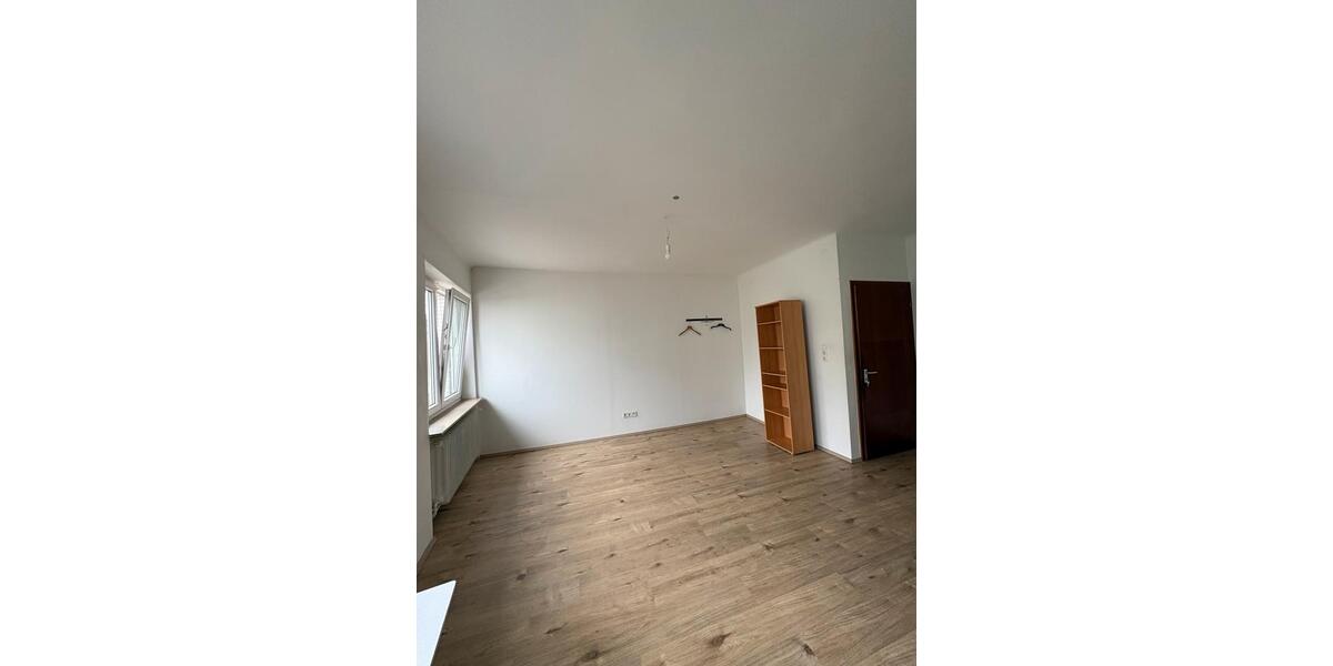 Wohnen auf Zeit Saarbrücken Dudweiler - 3 Zimmer, 21 m&sup2;, 450&euro; | Angebot:26589210